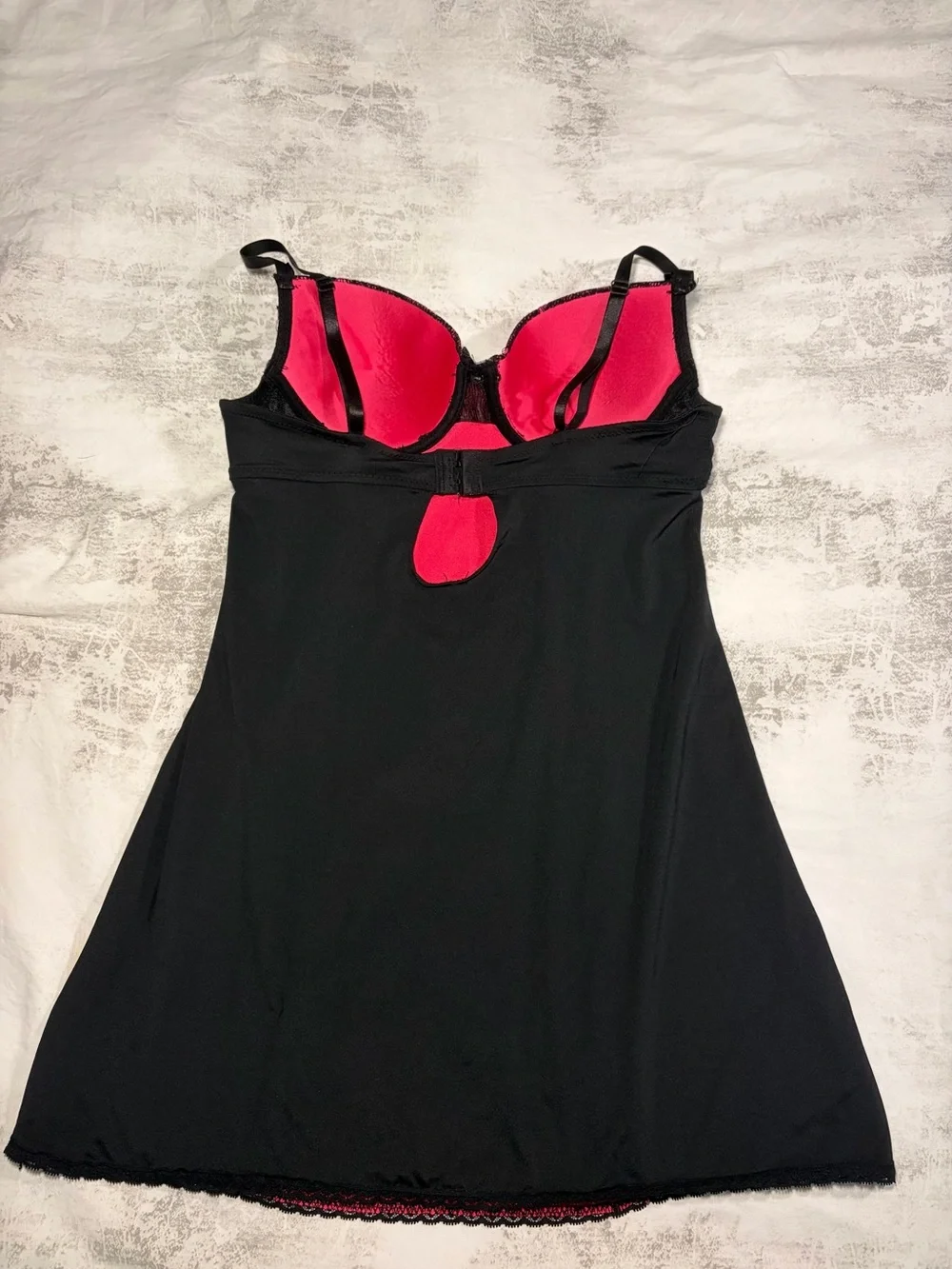 Marilyn Monroe Intimates Black & Hot Pink Lace Babydoll Chemise Lingerie